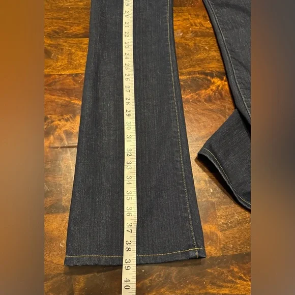 J. Brand Women’s Premium Denim Dark Wash Mid Rise Bootcut Jeans In Ink Sz 28 - Picture 8 of 10